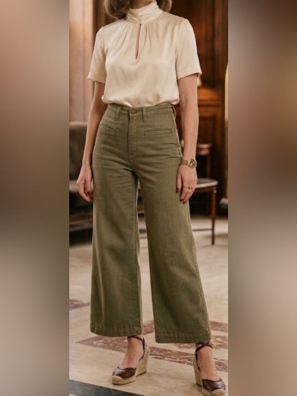 High-Waist Wide Leg Pants in off Olive Green